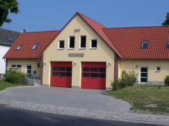 Kunststofffenster, Alu-Türen und Tore für Feuerwehr in Kleinbeeren