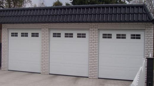 Weiße Garagentore - Sektionaltore in Kleinmachnow