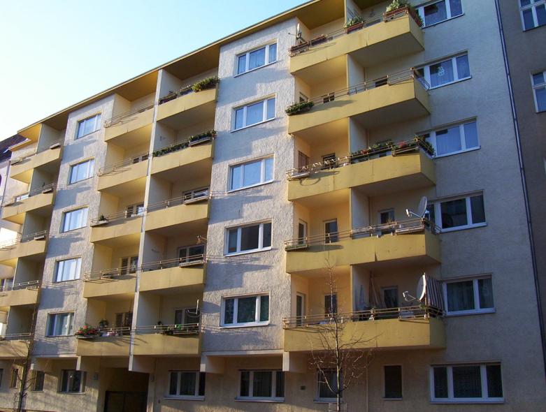 Kunststoff-Fenster für Mehrfamilienhaus Berlin- Reinickendorf